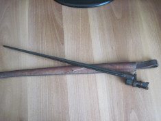 BAIONETA MOSIN NAGANT CU TEACA ORIGINALA DIN PIELE foto