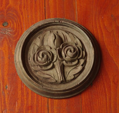 Ornament / piesa din lemn sculptata motiv floral pentru mobila veche ! foto