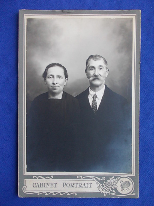 FOTOGRAFIE VECHE PE SUPORT DE CARTON - CABINET PORTRAIT * FOTO MICHEL GOLDSTEIN - BUCURESTI - 1927