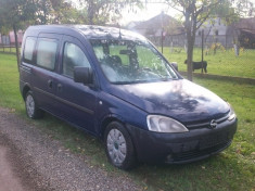 Dezmembrez Opel Combo motor 1.7 DTI an 2002. foto