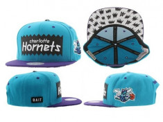 Sapca Mitchell and Ness Charlotte Hornets snapback (marime reglabila) foto