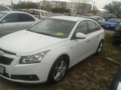 vand chevrolet cruze, an 2009, 68000km, aproape full(fara GPS si pilot automat), jante, alarma etc. foto