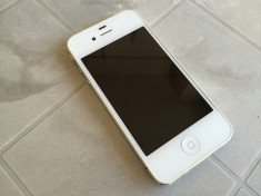 iPhone 4 8GB White IMPECABIL , neverlocked , PACHET COMPLET , original - 599 LEI ! Okazie ! foto
