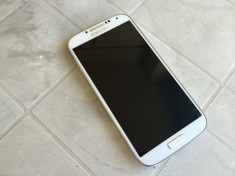 Samsung I9505 Galaxy S4 16GB White Frost stare IMPECABILA , necodat , original - 1049 LEI ! Okazie ! foto