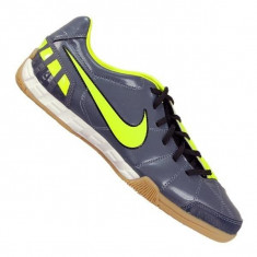 Ghete fotbal NIKE Total 90 Shoot III IC foto