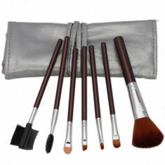 7pcs Professional Cosmetic Makeup Brush Set with Silver Bag foto