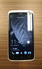 HTC One X White 32Gb + casti beats foto