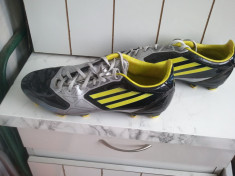 Ghete footbal ADIDAS model F50 masura 43 originale 100% aduse din uk(trimit si prin posta) foto