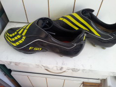 Ghete footbal ADIDAS model F50 model TUNIT 50.9 masura 43 originali 100% aduse din uk sunt profesionale costa in magazin 900 ron(trimit si prin posta) foto