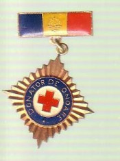 Insigna Crucea Rosie Romania DONATOR DE ONOARE foto