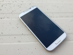 Samsung Galaxy S4 32GB 4G White stare impeccable , NECODAT , original - 999 LEI ! Okazie ! foto