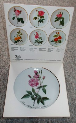 Farfurie - decorativa - Hutschenreuther - 1985 - cutie originala - Trandafir foto