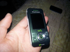 Sony Ericsson W580i impecabil foto