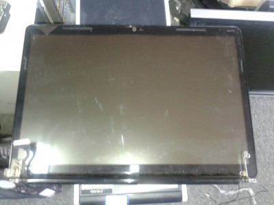 Carcasa Display (capac+rama+balamale) HP DV7. Pretul nu contine displayul! Display avem separat! foto