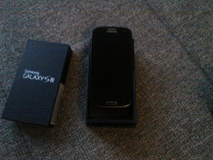 Samsung Galaxy S3 black folosit la cutie,neverloked,pachet complet cu toate accesoriile oferite de producator,functional orice retea !PRET:770lei foto