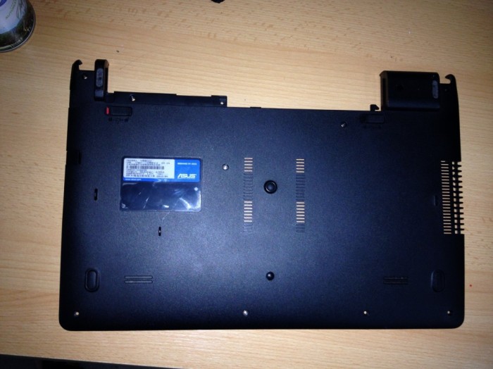 Carcasa bottomcase Asus X501U , X501A , X501 (A15.2 , A132)