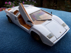 Macheta Revell 1988 - Lamborghini Countach 1:24 foto