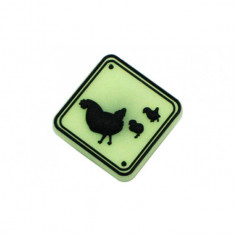 jibbitz CROCS - bijuterii/accesorii GLOW IN THE DARK COLLECTION chicken crossing foto