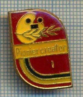 896 INSIGNA - PIONIER CREATOR -clasa I-a - starea care se vede foto