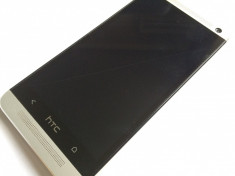 HTC One M7 32GB Silver in Stare FF Buna Neverlocked !!! Sticla putin fisurata ! foto