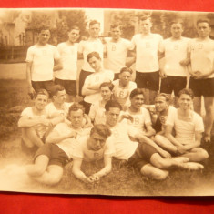 Fotografie 1926 - Echipa de fotbal cu numele jucatorilor pe spate - de origine maghiara