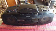 radio casetofon cu CD SONY CFD 8 foto