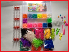 Set elastice CAUCIUC COLORATE-KIT pentru confectionat bratari LOOM BANDS 5700 ELASTICE+3 BARE DE LUCRU+CROSETE+AGRAFE+SORTATOR+CHARMS!!! foto