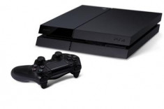 Consola Sony Playstation 4 foto