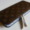 Portmoneu portofel de dama Louis Vuitton marou cu semne LV galben - 1 fermoar si inchizatoare model 2014