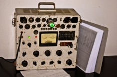 Katometru / catometru ELPO tip P 507 A an 1963 pt colectie si /sau uz curent. Aparat de masura lampi / tuburi, antic / vintage pt. radio pasionati foto