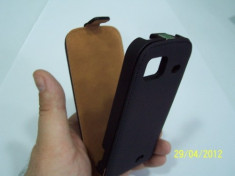 Husa flip neagra pentru telefon HTC 7 Mozart foto