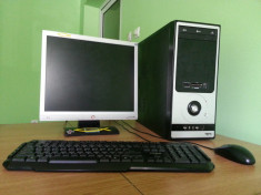 Calculator Unitate Asus &amp;amp;amp;amp;amp;amp; Monitor Lcd Benq foto