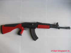 Pistol mitraliera airsoft model AK-47 Kalashnikov. foto