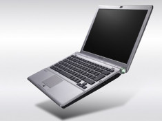 Vand Laptop Sony VAIO cu procesor Intel(R) Core(TM)2 Duo CPU foto