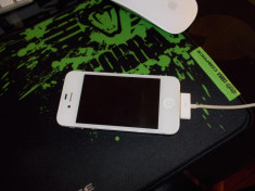 Vand Iphone 4S de 16GB Alb , Neverlocked foto