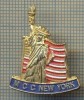 1094 INSIGNA - M C C NEW YORK - STATELE UNITE ALE AMERICII -starea ce se vede.