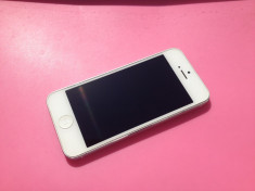 Vand iPhone 5 cu icloud foto