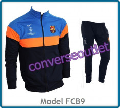 Trening NIKE - FC BARCELONA - Bluza NIKE si Pantaloni Conici NIKE - Modele si Culori diverse - Pret special - LIVRARE GRATUITA - foto