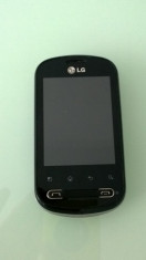 LG P350 Optimus Me, codat Vodafone, pachet complet, okazie! foto