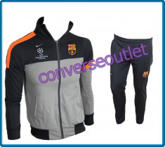 Trening NIKE FC BARCELONA pentru COPII 6 - 14 ANI - Bluza si Pantaloni Conici - Modele si Culori diverse - Pret special - LIVRARE GRATUITA - foto