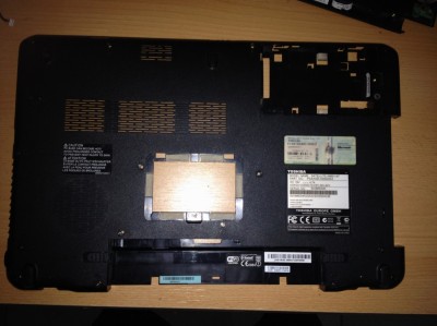 bottomcase Toshiba satellite A660 A21.6, A137 foto