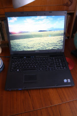 Laptop Dell Vostro 1710, Ecran 17&amp;quot;, Intel Core 2 Duo T9300 2,50GHz, RAM 4GB DDR2, Video NVidia GeForce 8600M GS, HDD 320GB, DVD+/-RW, Windows, geanta foto