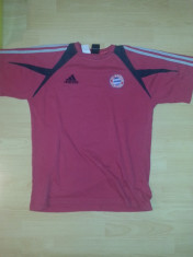 Tricou Adidas Bayern Munchen marime M lungime 68 cm, latime 48 cm foto