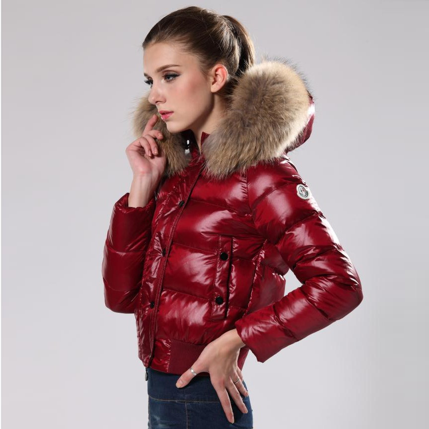 jachete de iarna Moncler rosii