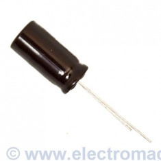 Condensator Electrolitic 330Uf/25V 85 Gr. C foto
