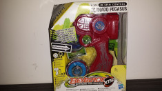 BEYBLADE HASBRO TITIREZ CU TELECOMANDA TORNADO PEGASUS SIGILAT foto