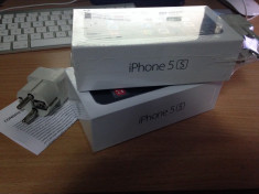 iPhone 5S 16GB NEGRU SIGILAT NEVERLOCKED GARANTIE - CEL MAI BUN PRET! foto