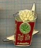 1191 INSIGNA - HIGH LIFE -starea ce se vede.