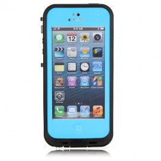 Toc subacvatic albastru cu prelungitor casti audio iPhone 5 + folie protectie