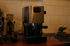 Vand aparat espresso / espressor Gaggia Classic ca nou foto